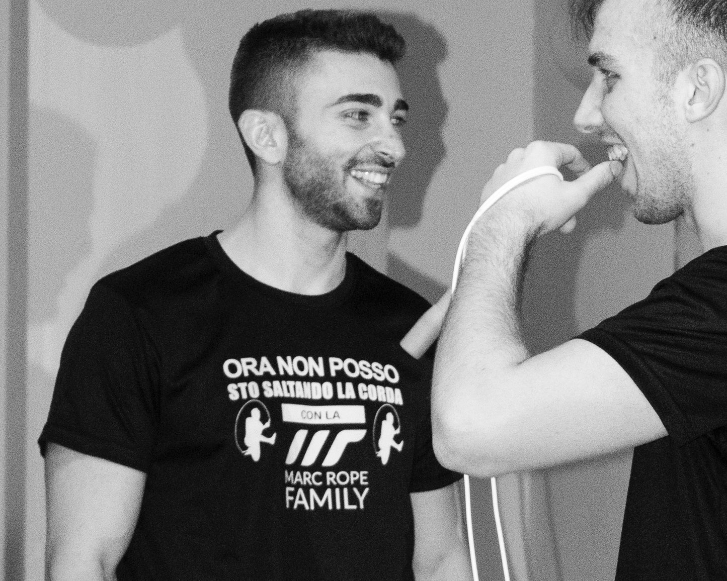 T-shirt tecnica MR Family "Ora non posso"